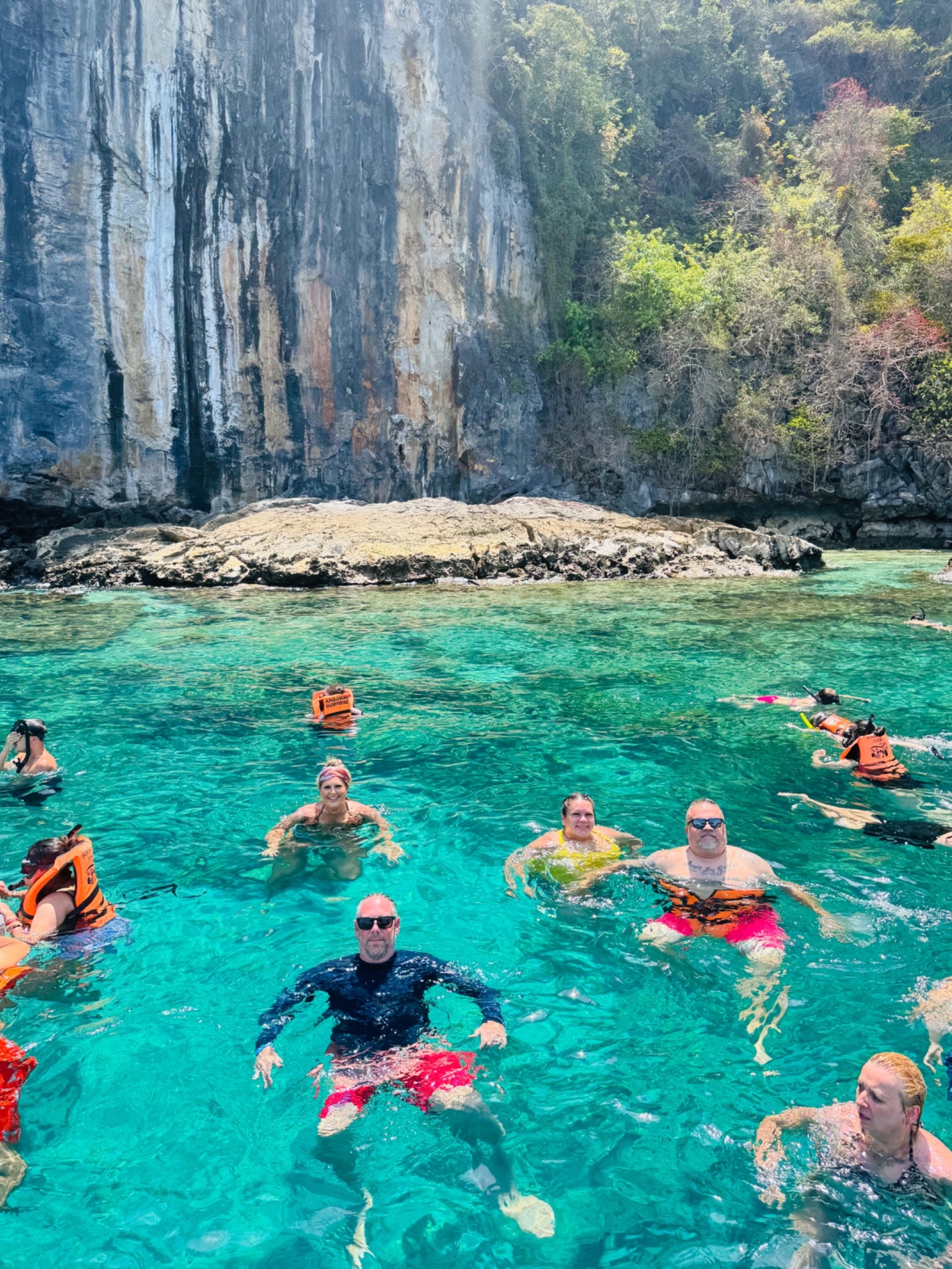 ONE DAY TRIP PHI PHI ISLAND-BAMBOO ISLAND