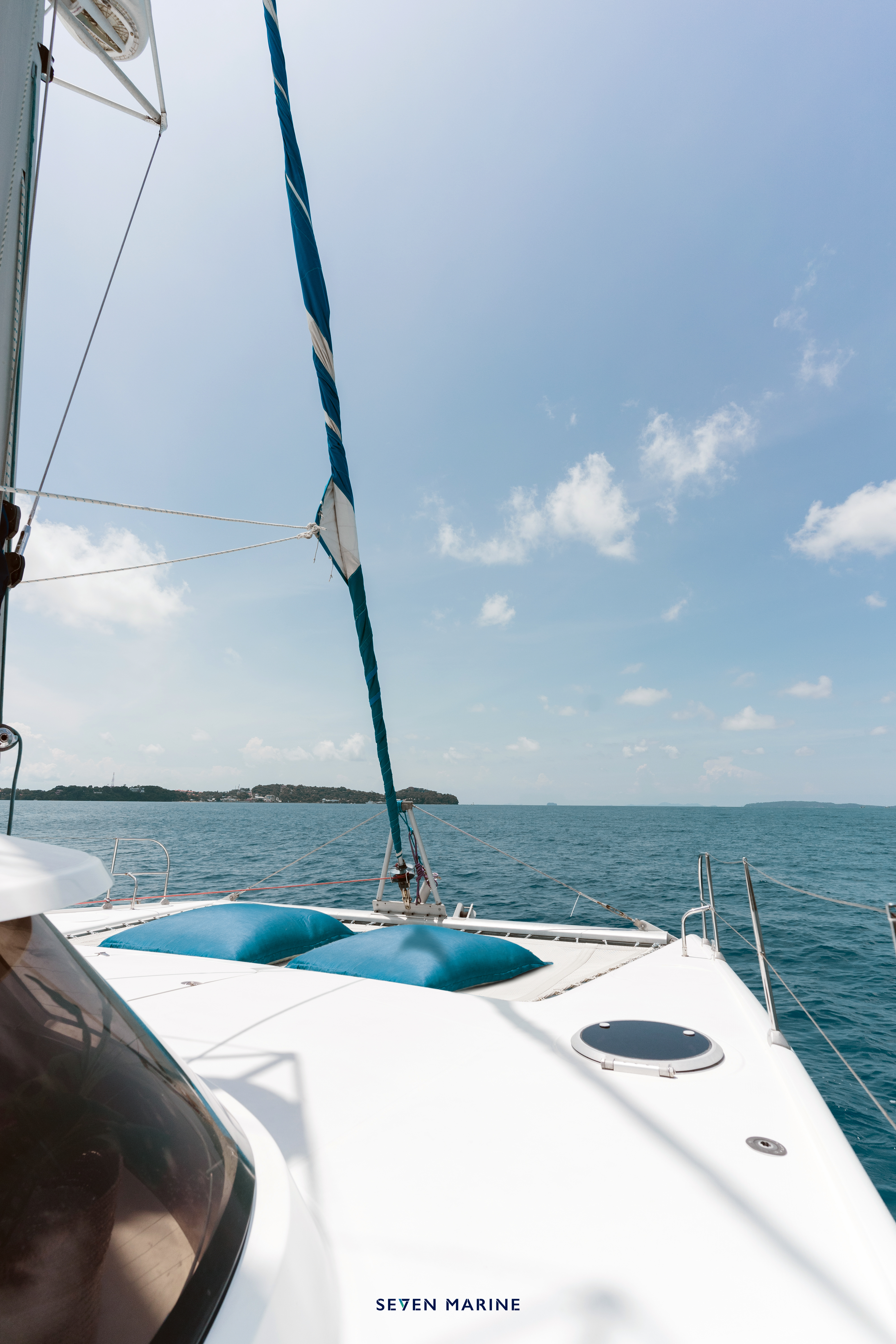 Standard Catamaran Charter – COCO (40 ft.) & TAHAA (42 ft.)