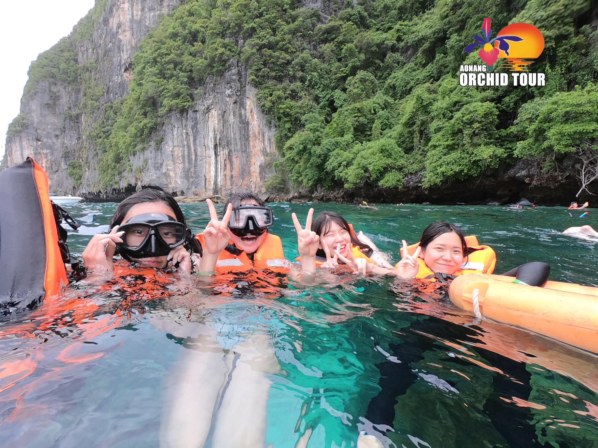 ONE DAY TRIP – 4 ISLANDS TOUR (KRABI)