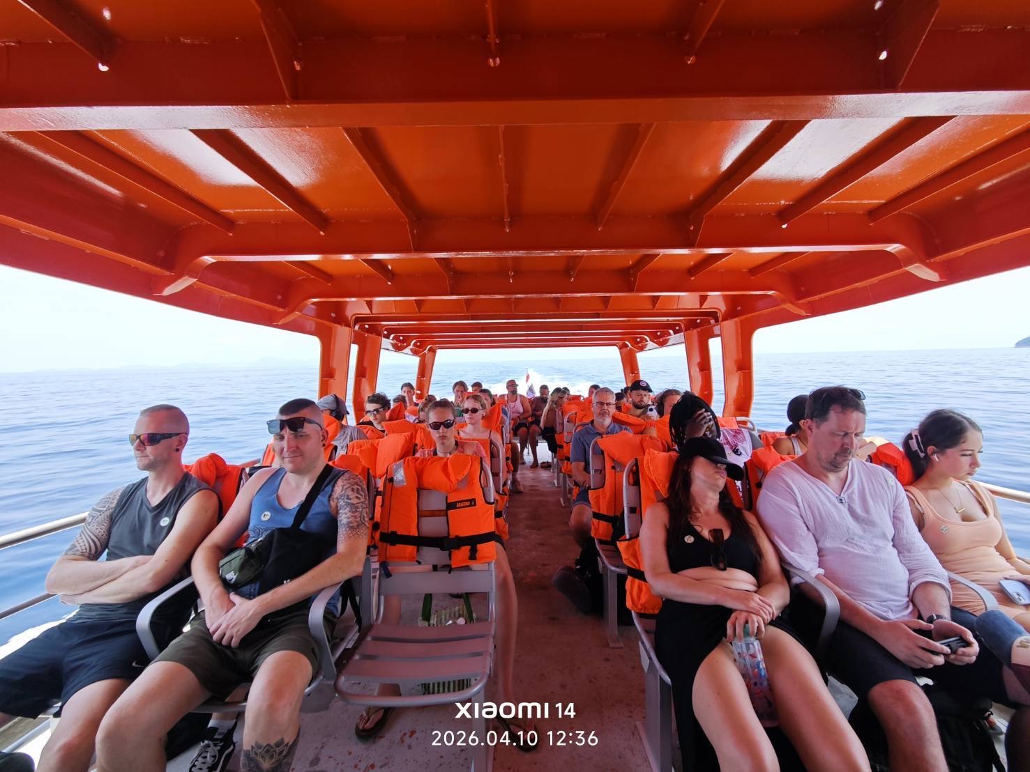 BOAT TRANSFER PHUKET – PHI PHI AND PHI PHI - PHUKET